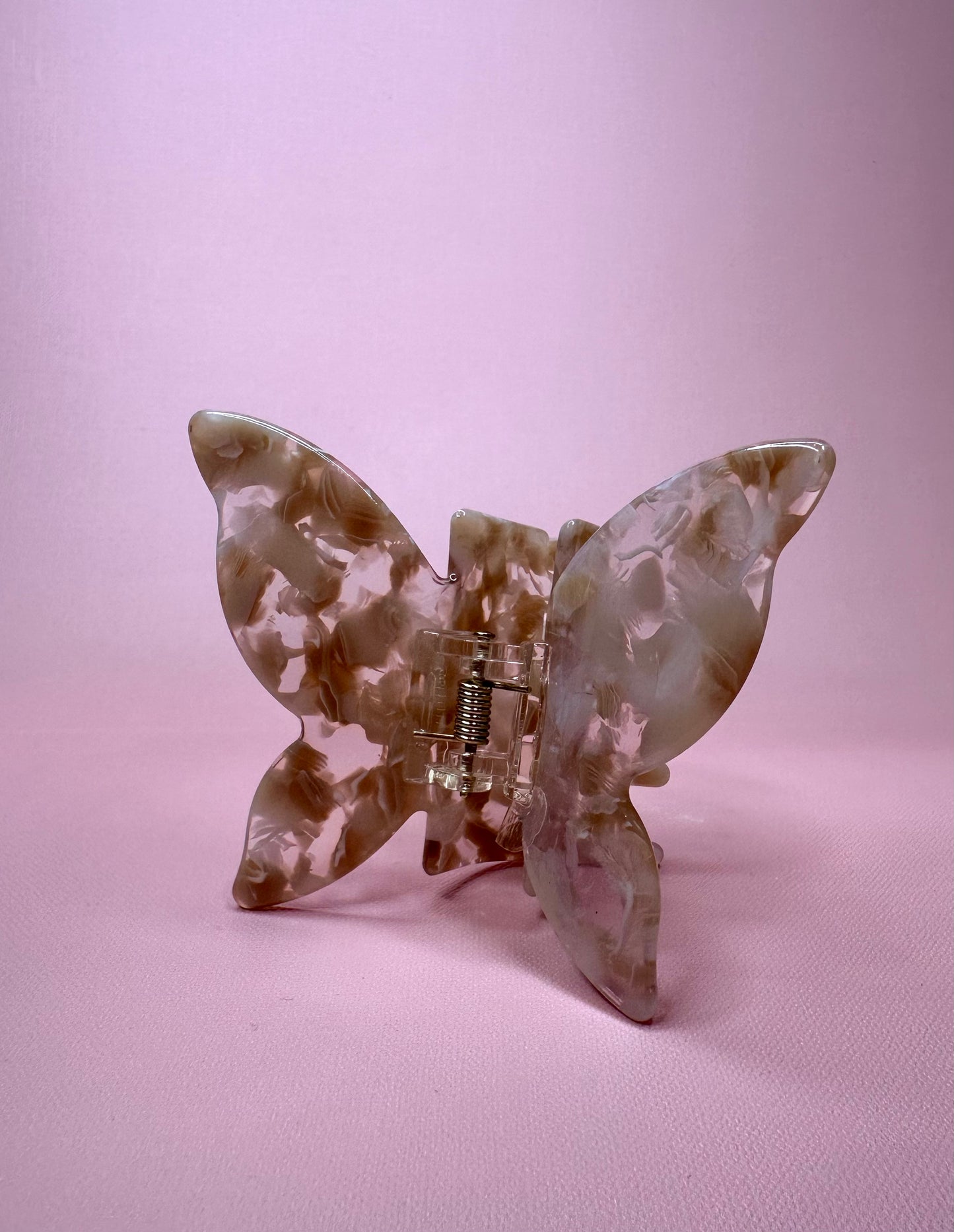 Nay Medium Butterfly Clip