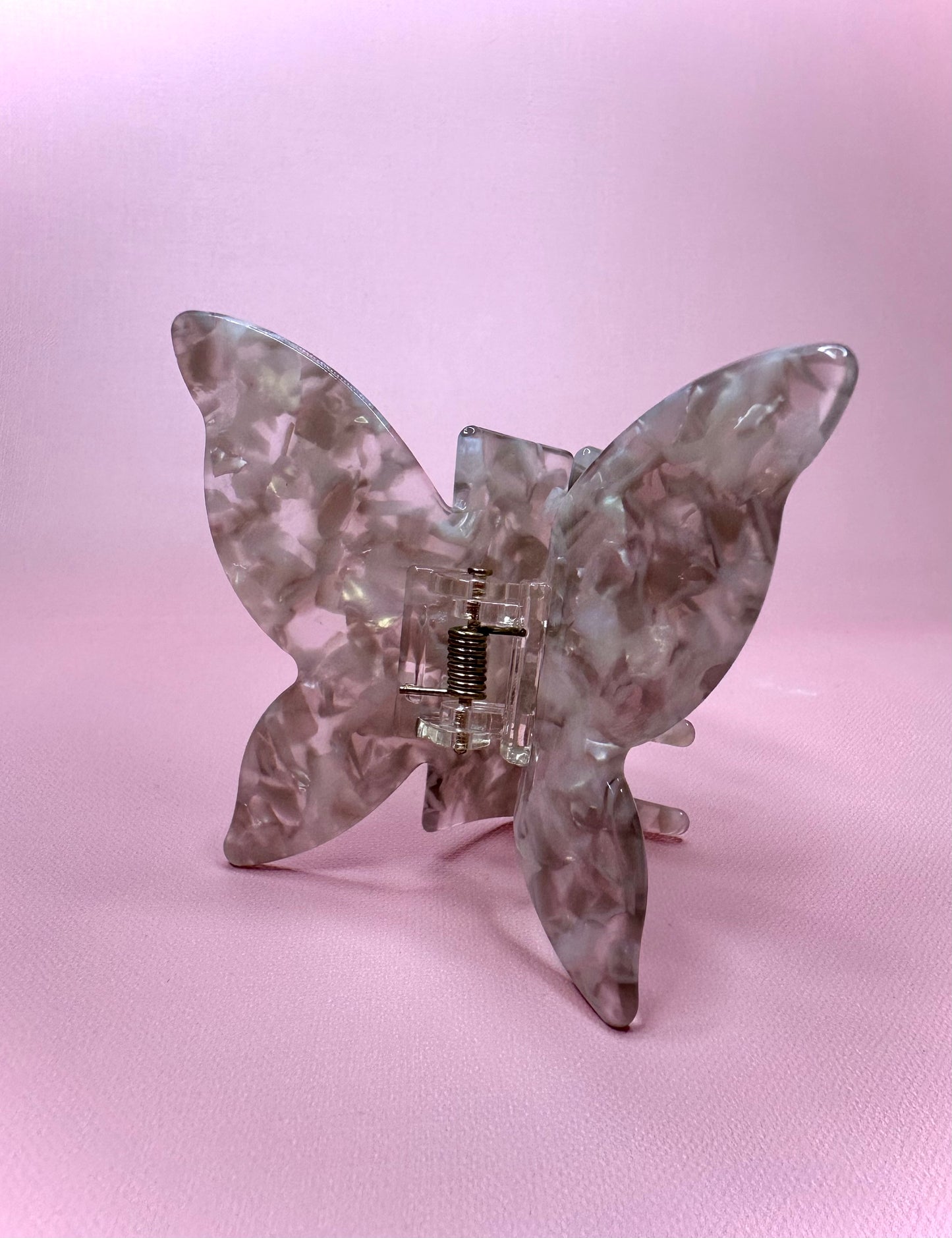Nay Medium Butterfly Clip