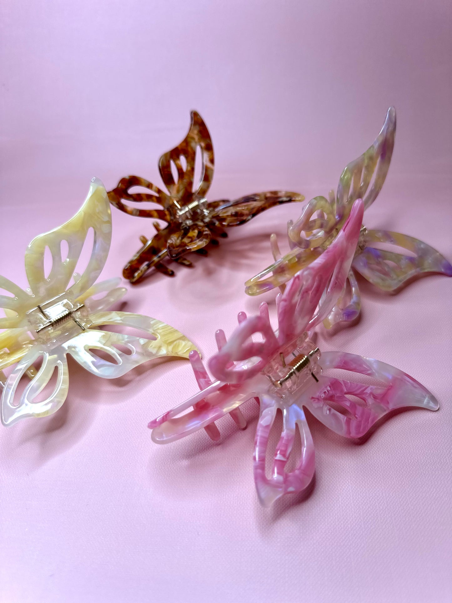 Nay Large Butterfly Clip