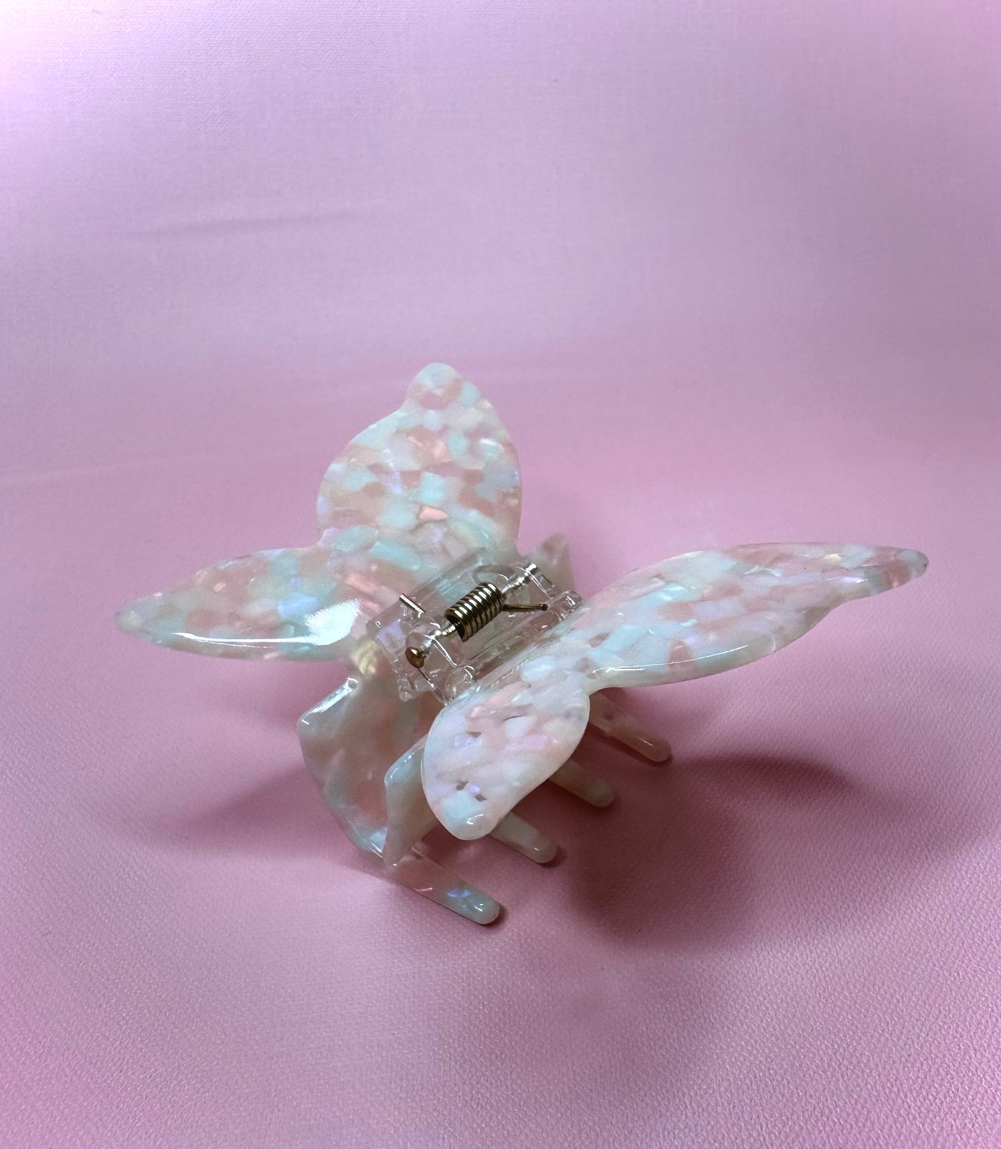 Nay Medium Butterfly Clip