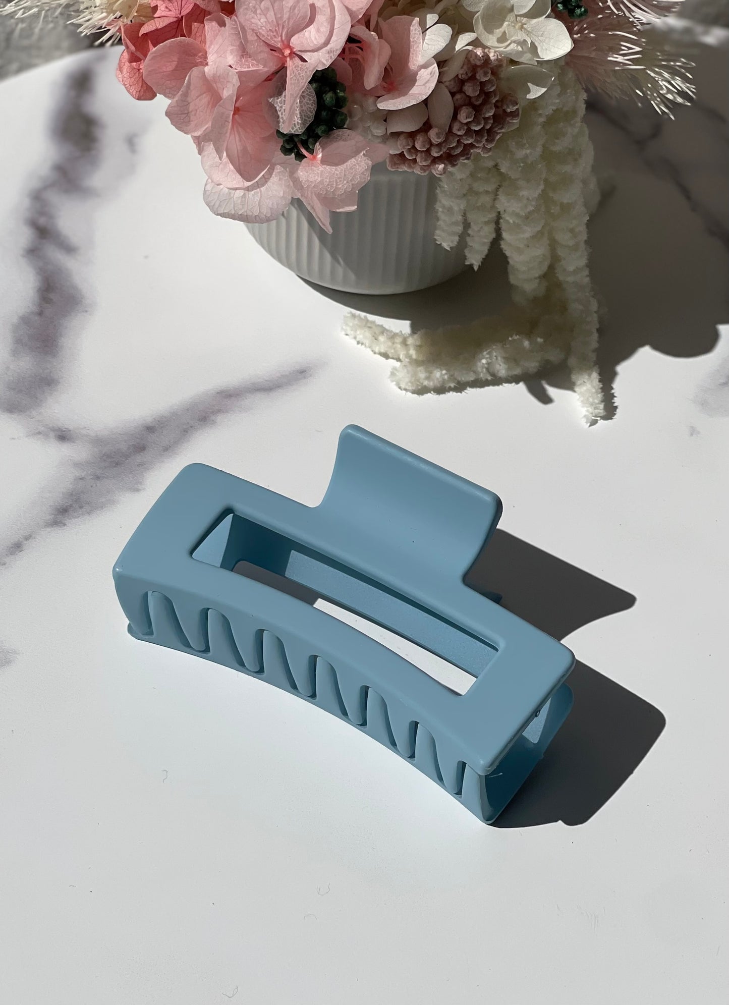 Bella Medium Clip