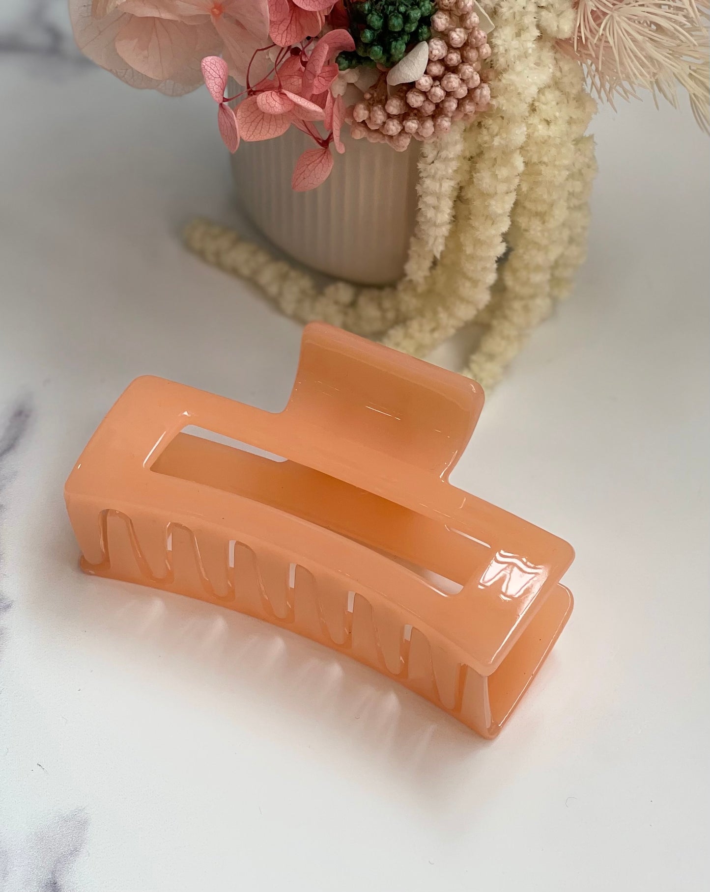 Bella Medium Clip