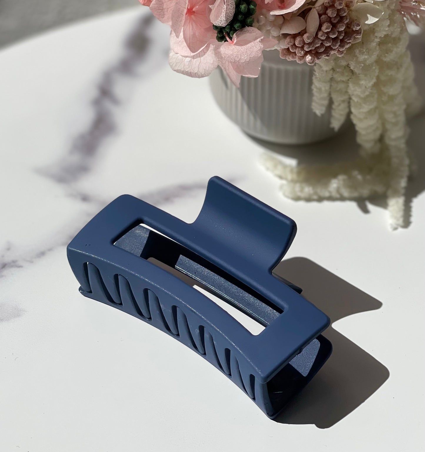 Bella Medium Clip