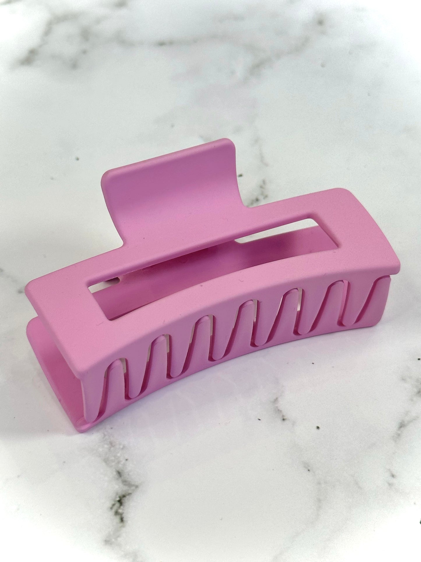 Bella Medium Clip