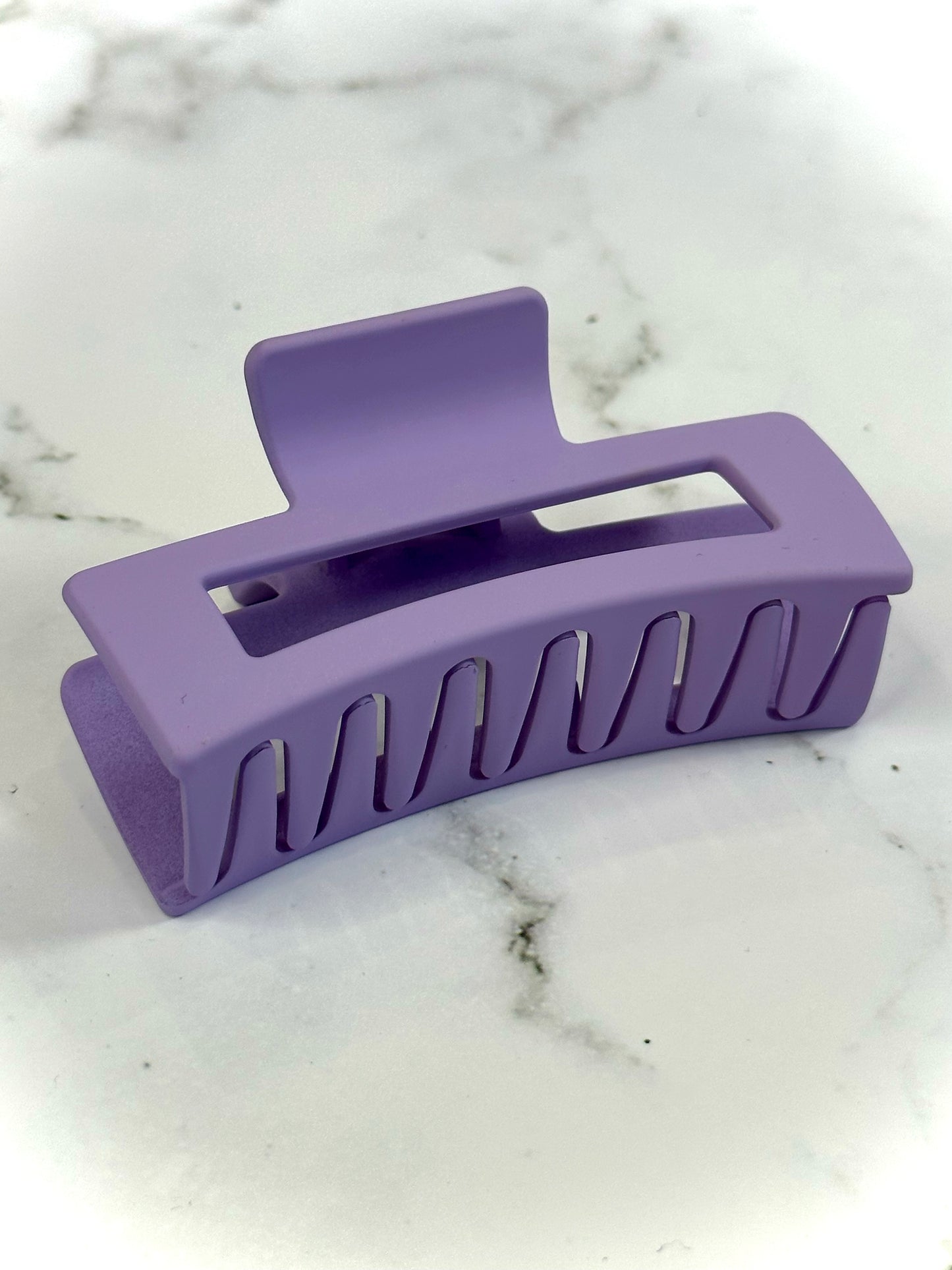 Bella Medium Clip