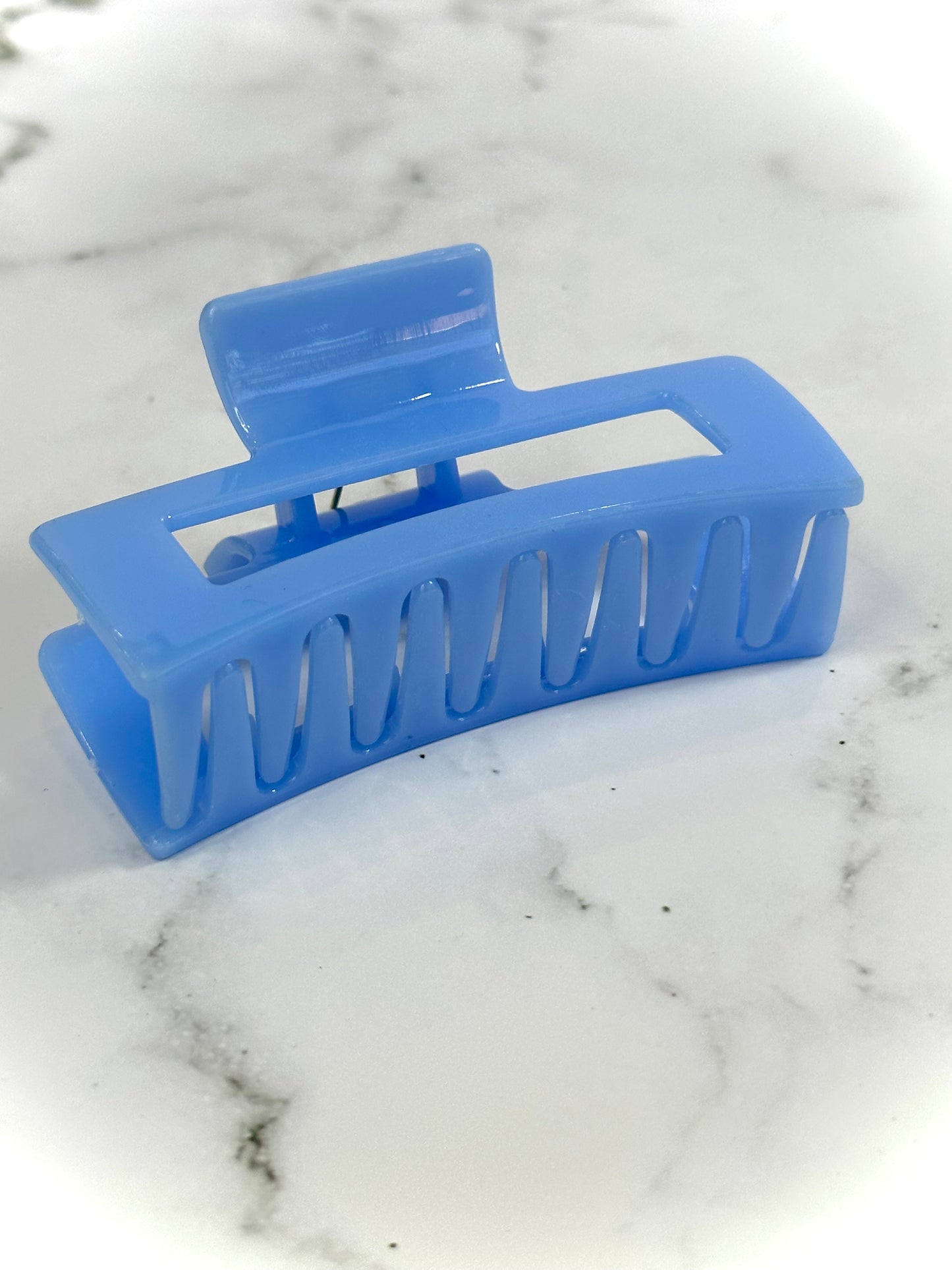 Bella Medium Clip