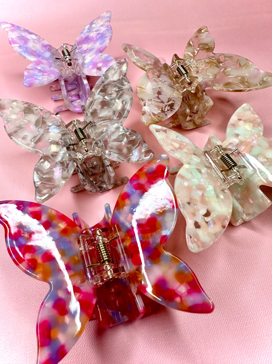 Nay Medium Butterfly Clip