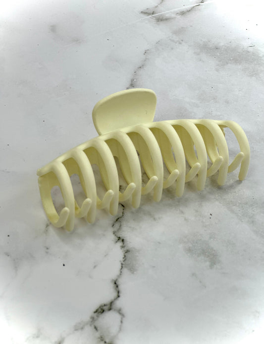 Alex Pale Yellow Large Clip